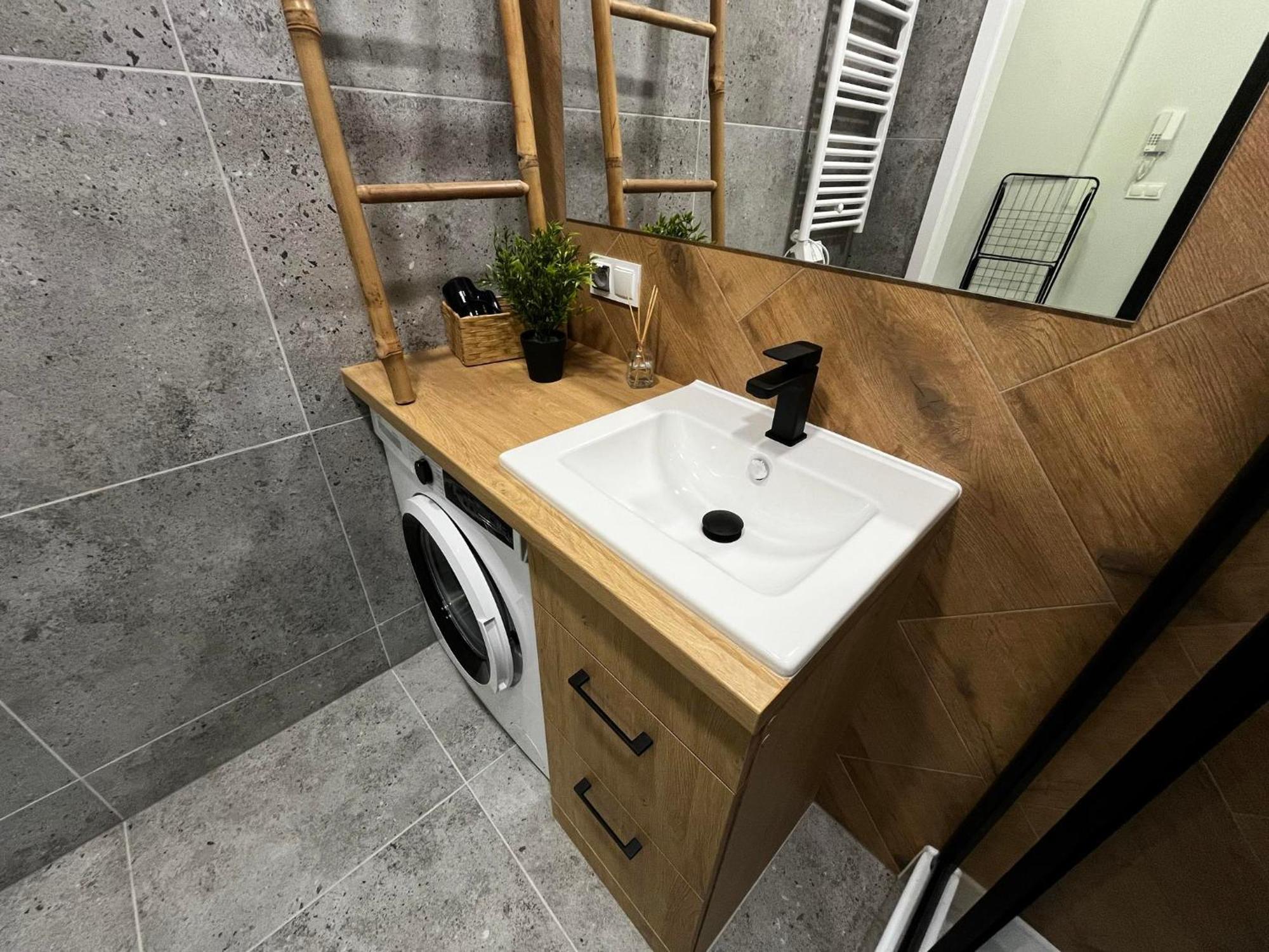 Golden Premium Apartment Slowackiego, Centrum, Parking Kielce Zewnętrze zdjęcie